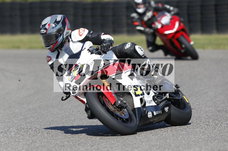 /Archiv-2025/49 26.08.2025 Cornu Master School ADR/blau-bleu/23